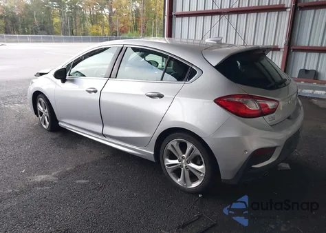 2018 Chevrolet Cruze Premier z USA, uszkodzony, nr VIN 3G1BF6SM3JS610651